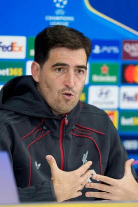 Liverpool press conference, PK, Pressekonferenz Liverpool FC manager Andoni Iraola speaks to the press during the Press Conference at Anfield Stadium ahead of the UEFA Champions League Round 1 match v Atletico Madrid, Anfield, Liverpool, England on 8 September 2026 Credit: Steve Flynn Every Second Media Editorial use only. All images are copyright Every Second Media Limited. No images may be reproduced without prior permission. Copyright: xIMAGO EveryxSecondxMediax ESM-2146-0004 StevexFlynnx xEveryxSecondxMediax