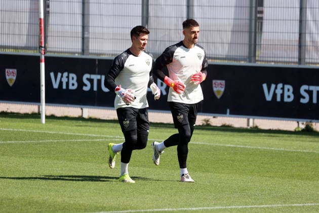 08.09.26 VfB Stuttgart Training Deutschland, Stuttgart, 08.09.2026, Fussball, Bundesliga, Saison 2026 2027, VfB Stuttgart Training: v.l. Dominik Draband, Fabian Bredlow. *** 08 09 26 VfB Stuttgart Practice Germany, Stuttgart, 08 09 2026, Soccer, Bundesliga, 2026–2027 Season, VfB Stuttgart Practice (from left) Dominik Draband, Fabian Bredlow