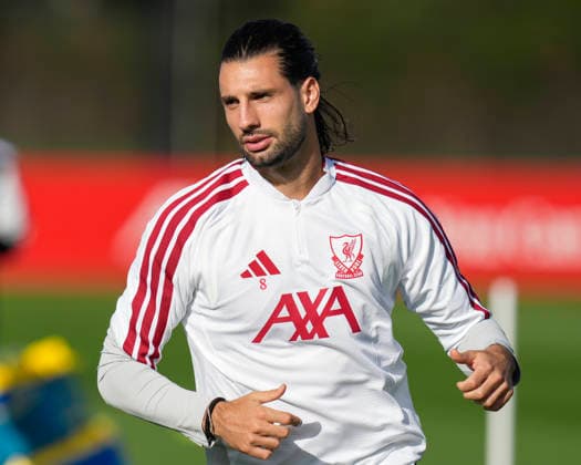 Liverpool Training Dominik Szoboszlai of Liverpool FC warms up during the Liverpool Training Session at the AXA Training Centre ahead of the UEFA Champions League Round 1 match v Atletico Madrid, Kirkby, Liverpool, England on 8 September 2026 Credit: Steve Flynn Every Second Media Editorial use only. All images are copyright Every Second Media Limited. No images may be reproduced without prior permission. Copyright: xIMAGO EveryxSecondxMediax ESM-2146-0067 StevexFlynnx xEveryxSecondxMediax