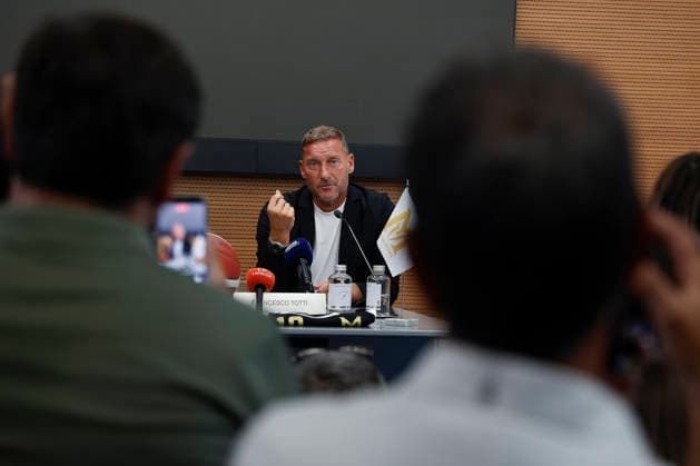 September 8, 2026, Rome, Rome, ITALY: Francesco Totti, advisor to Maxima Roma. press conference, PK, Pressekonferenz for the presentation of the new Roman basketball club, Maxima Roma, Rome, September 8, 2026. Press Conference To Present The New Roman Basketball Club Maxima Roma - ZUMAa289 20260908_zia_a289_406 Copyright: xRiccardoxDexLucax xAgfx