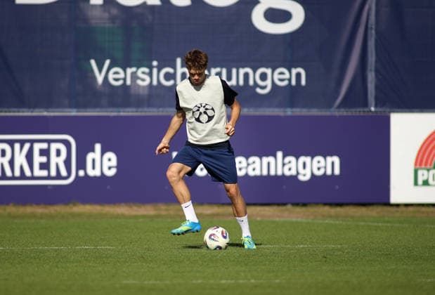 Soccer, Men s, Bavarian Regional League, 2026–2027 Season, TSV 1860 Munich, Training at Grünwalder Strasse 114, Emre Erdogan Training Facility; TSV 1860 Munich is playing soccer