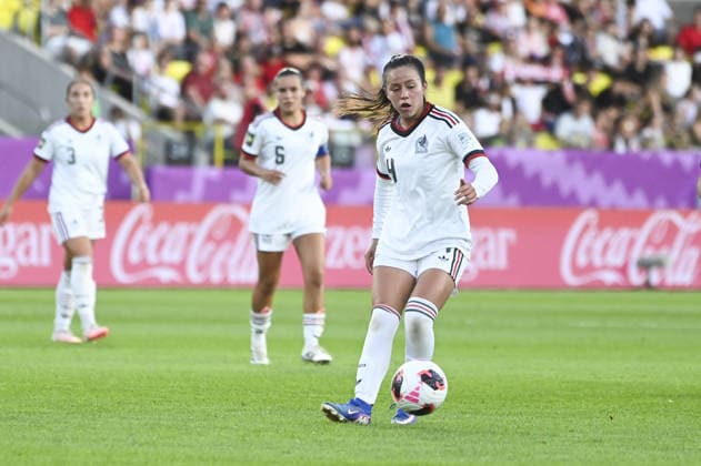 IPA88279242 - Alexa Soto (MEX) during the FIFA U-20 Women s World Cup match between Poland and Mexico in Katowice, Poland, on September 8, 2026  Copyright: xMichalxDubiel IPAxSportx xx IPA88279242
