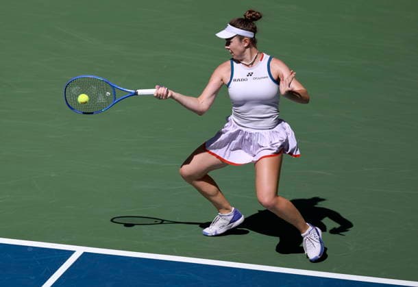 US Open tennis tournament - Day 10 Linda Noskova of Czechia in action against Aryna Sabalenka of Belarus during the Women Singles Quarterfinals match of the US Open Tennis Championships in Flushing Meadows, New York, USA, 08 September 2026. FLUSHING MEADOWS NEW YORK United States  Copyright: xCRISTOBALxHERRERA-ULASHKEVICHx