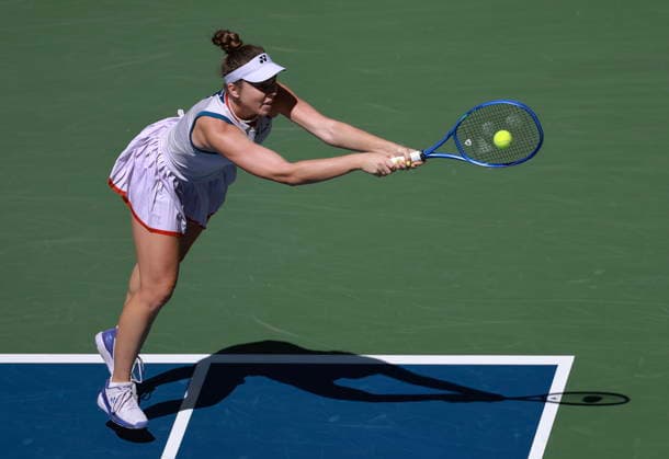 US Open tennis tournament - Day 10 Linda Noskova of Czechia in action against Aryna Sabalenka of Belarus during the Women Singles Quarterfinals match of the US Open Tennis Championships in Flushing Meadows, New York, USA, 08 September 2026. FLUSHING MEADOWS NEW YORK United States  Copyright: xCRISTOBALxHERRERA-ULASHKEVICHx