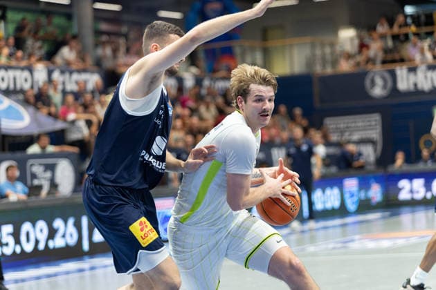 Kresimir Nikic MBC 9, Simon Hildebrandt Bayreuth, 55, Syntainics MBC vs. Medikamente per Klick Bayreuth, Exhibition Game, Preseason, Basketball, Bundesliga, 2. Bundesliga, Men, 2026–27 Season, September 8, 2026, Weißenfels City Hall, Saxony-Anhalt, Germany