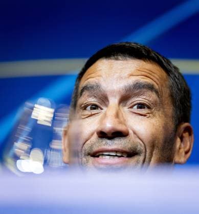 BARCELONA - Feyenoord coach Giovanni van Bronckhorst during a press conference, PK, Pressekonferenz at Camp Nou ahead of the UEFA Champions League match between FC Barcelona, Barca and Feyenoord. KOEN VAN WEEL ANP xVIxANPxSportx xxANPxIVx 567664875 originalFilename: 567664875.jpg