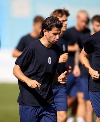 Soccer, Men s, Bavarian Regional League, 2026–2027 Season, TSV 1860 Munich, Practice at Grünwalder Strasse 114, Tunay Deniz Training Facility, TSV 1860 Munich Players Running
