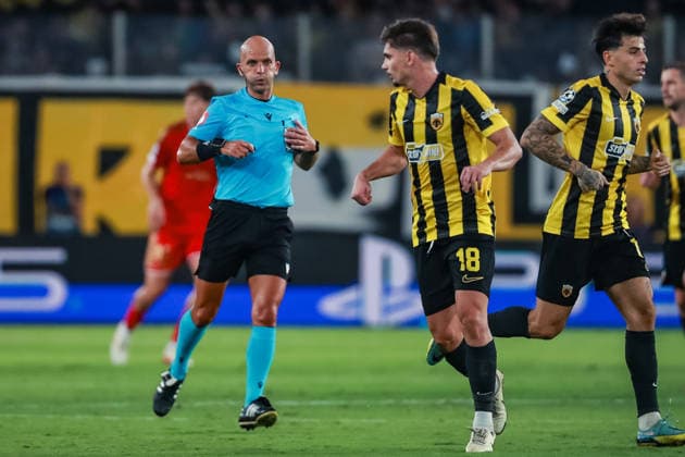 SOCCER - UEFA CL, AEK vs LASK ATHENS,GREECE,08.SEP.26 - SOCCER - UEFA Champions League, AEK Athens vs Linzer ASK. Image shows referee Luis Godinho (POR).  GEPAxpictures xManuelxBinder