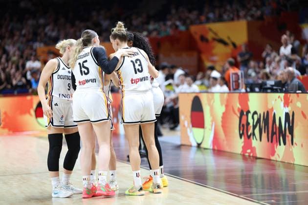 Germany s players pictured at the start of a basketball game between Germany and South Korea, game 3 of the group phase at the FIBA Women s Basketball World Cup, on Tuesday 8 September 2026, in Berlin, Germany. The FIBA Women s Basketball World Cup takes place in Berlin from 4 to 23 September 2026. VIRGINIExLEFOUR  x185686609x