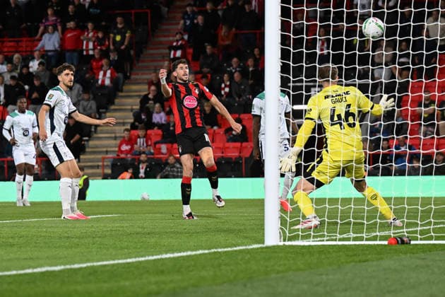 Bournemouth v Lincoln City Carabao Cup Ryan Christie of Bournemouth scores his side s first goal during the Carabao Cup Third Round match at the Vitality Stadium, Bournemouth 08 09 2026 UK Newspapers OUT Copyright: xJeremyxLandeyx FIL-23915-0014