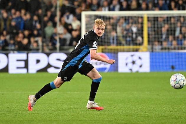 260908 Club Brugge vs Aston Villa Joaquin Seys (65) of Club Brugge is pictured in action with the ball during the Uefa Champions League matchday 1 game in the League phase in season 2026 - 2027 between Club Brugge KV and Aston Villa on September 8 , 2026 in Brugge, Belgium. (Photo by Maarten Straetemans Isosport) Brugge Belgium  Copyright: xMaartenxStraetemansx MS1_6290