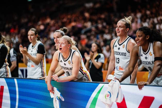 FIBA Women’s Basketball World Cup 2026: Germany vs. South Korea, September 8, 2026. The bench cheers; Emma Eichmeyer (Germany, 9), Leonie Fiebich (Germany, 13). Basketball, FIBA Women’s Basketball World Cup 2026, Final Round, Qualifier for the Quarterfinals: Germany vs. South Korea on September 8, 2026, at the Uber Arena, Berlin Copyright: xBEAUTIFULxSPORTS Tonhäuserx