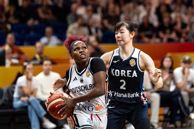 Alexis Peterson (Germany), No. 1, dribbling past Yeeun Heo (Korea), No. 2, GER, Germany vs. Korea, Basketball, 2026 FIBA Women’s World Cup, Quarterfinal Qualifier, September 8, 2026, GER, Germany vs. Korea, Basketball, 2026 FIBA Women’s World Cup, Qualification for the Quarterfinals, September 8, 2026, Berlin Copyright: xEibner-Pressefoto MaxxVincenx EP_MVN