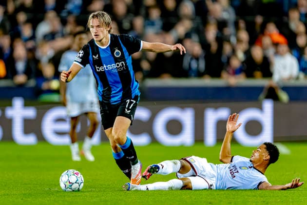 BRUGGE Club Brugge forward Romeo Vermant and Aston Villa FC midfielder George Hemmings during the UEFA Champions League match between Club Brugge and Aston Villa at Jan Breydel Stadium on September 8, 2026, in Bruges, Belgium. Photo by DeFodi Images