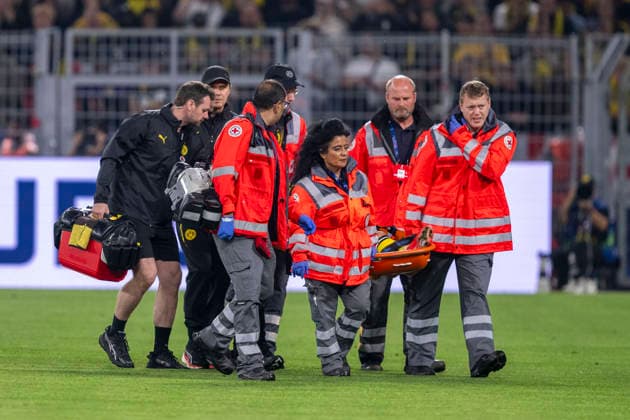 September 8, 2026 Champions League Borussia Dortmund vs. Villarreal at Signal Iduna Park Konstantinos Karetsas Borussia Dortmund is carried off the field IMPORTANT NOTICE In accordance with DFL and UEFA regulations, it is prohibited to use or allow the use of photographs taken in the stadium and or during the match in the form of sequential images and or video-like photo sequences. Copyright: xDavidxInderliedx