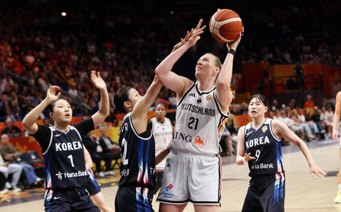 Jihyun Park, Haeran Lee, Marie Gülich with the ball, Sohee Lee, one-on-one, game action, basketball, FIBA World Cup, Women s World Championship, 2026-2027 season, August 9, 2026, DBB, Germany (GER) vs. South Korea (KOR)