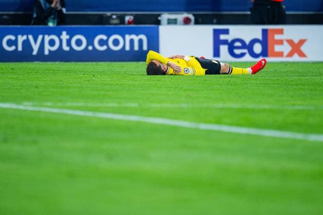 September 8, 2026 Soccer, 2026–2027, Champions League, Matchday 1, Borussia Dortmund vs. Villarreal, Konstantinos Karetsas (Dortmund) injured, injury, had to be substituted due to injury, substitution