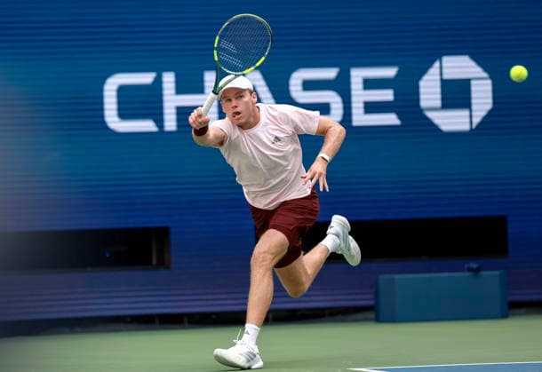 US Open tennis tournament - Day 10 Alex Michelsen of USA in action against Frances Tiafoe of USA during the Men s Singles Quarterfinals match of the US Open Tennis Championships in Flushing Meadows, New York, USA, 08 September 2026. FLUSHING MEADOWS NEW YORK United States  Copyright: xCRISTOBALxHERRERA-ULASHKEVICHx