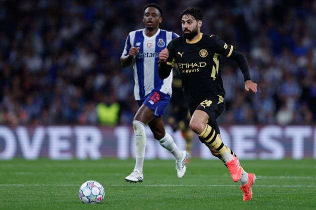 Josko Gvardiol of Manchester City in action. Porto v Manchester City, UEFA Champions League, League Stage, Football, Estadio do Dragao, Porto, Portugal - 08 Sep 2026Porto Estadio do Dragao Portugal  Copyright: xMiguelxLemos Shutterstockx 17140155cb