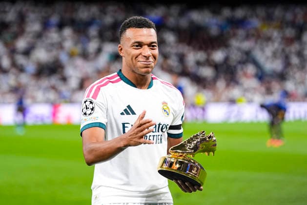 September 8, 2026, Madrid, Madrid, Spain: Kylian Mbappe of Real Madrid is awarded the 2025 26 UEFA Champions League Top Scorer award before the UEFA Champions League 2026 27 League Phase MD1 match between Real Madrid CF and FC Internazionale Milano at Berabeu stadium on September 08, 2026, in Madrid, Spain. Madrid Spain - ZUMAa181 20260908_zaa_a181_171 Copyright: xOscarxJ.xBarrosox