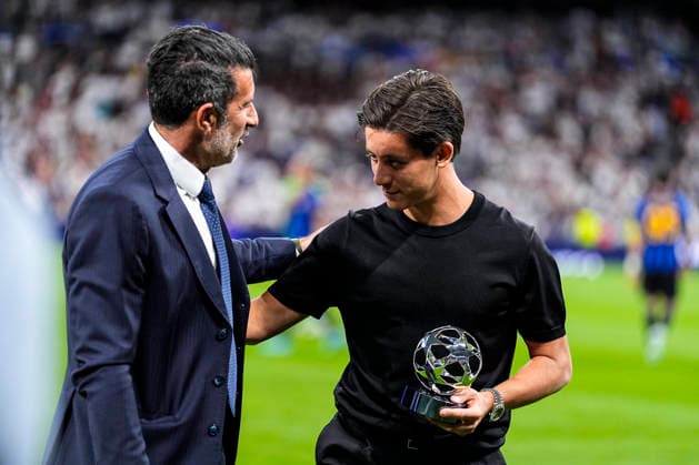 September 8, 2026, Madrid, Madrid, Spain: Arda Guler of Real Madrid CF is awarded the 2025 26 UEFA Champions League Top Scorer award by former player Luis Figo before the UEFA Champions League 2026 27 League Phase MD1 match between Real Madrid CF and FC Internazionale Milano at Berabeu stadium on September 08, 2026, in Madrid, Spain. Madrid Spain - ZUMAa181 20260908_zaa_a181_176 Copyright: xOscarxJ.xBarrosox