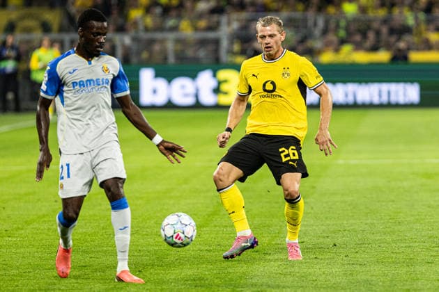 UEFA Champions League: Borussia Dortmund vs. Villarreal CF, September 8, 2026; Julian Ryerson (Borussia Dortmund, 26) and Tani Oluwaseyi (Villarreal CF, 21); UEFA Champions League opener: Borussia Dortmund vs. Villarreal CF at BVB Stadion Dortmund, Dortmund, September 8, 2026 Copyright: xBEAUTIFULxSPORTS Buriakovx