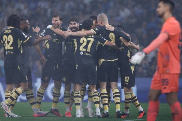 Erling Haaland of Manchester City celebrates scoring a goal to make the score 1-0. Porto v Manchester City, UEFA Champions League, League Stage, Football, Estadio do Dragao, Porto, Portugal - 08 Sep 2026Porto Estadio do Dragao Portugal  Copyright: xMiguelxLemos Shutterstockx 17140155cl