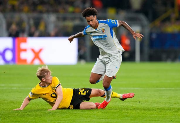 Daniel Svensson of Borussia Dortmund, 24, in a tackle with Tajon Buchanan of Villarreal CF, 17; Borussia Dortmund vs. Villarreal CF, soccer, UEFA Champions League, Matchday 1, 2026–2027 season, September 8, 2026, Borussia Dortmund vs. Villarreal CF, Soccer, UEFA Champions League, Matchday 1, 2026–2027 season, September 8, 2026, Dortmund Copyright: xEibner-Pressefoto ScottxColemanx EP_SCN