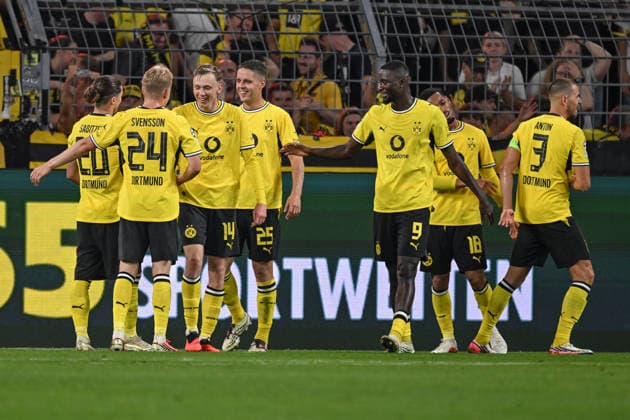 The Dortmund team celebrates after scoring the 1-0 goal; scoring chance by Renato Veiga; Villarreal CF 12; own goal; 08 09 2026; Soccer, Champions League, Borussia Dortmund vs. Villarreal Club de Fútbol, Signal Iduna Park, Dortmund, North Rhine-Westphalia, Germany Copyright: xpepphotox xHorstxMauelshagenx pep00321, pep_20260908_hm_418708