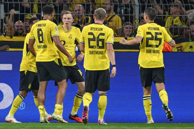 The Dortmund team celebrates after scoring the 1-0 goal; scoring chance by Renato Veiga; Villarreal CF 12; own goal; September 8, 2026; ¢ Soccer, Champions League, Borussia Dortmund vs. Villarreal Club de Fútbol, Signal Iduna Park, Dortmund, North Rhine-Westphalia, Germany Copyright: xpepphotox xHorstxMauelshagenx pep00321, pep_20260908_hm_418660