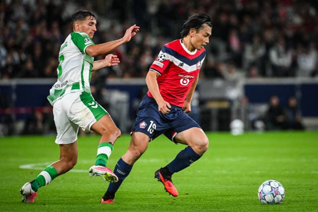 September 8, 2026, Villeneuve-D ascq, France, France: Facundo BERNAL of Real Betis Balompie and Ayase UEDA of Lille during the UEFA Champions League, League Phase MD1 match between Lille OSC (LOSC) and Real Betis Balompie at Pierre Mauroy Stadium on October 23, 2025 in Villeneuve-d Ascq near Lille, France. Villeneuve-D ascq France - ZUMAm308 20260908_zsp_m308_017 Copyright: xMatthieuxMirvillex