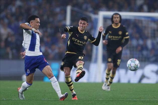 Phil Foden of Manchester City and PepÃª of FC Porto in action. Porto v Manchester City, UEFA Champions League, League Stage, Football, Estadio do Dragao, Porto, Portugal - 08 Sep 2026Porto Estadio do Dragao Portugal  Copyright: xMiguelxLemos Shutterstockx 17140155df