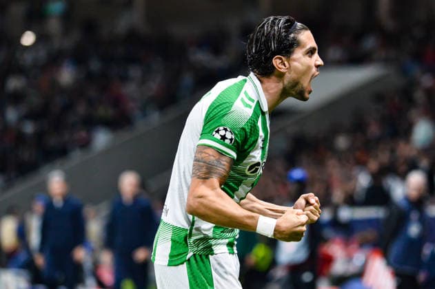 FOOTBALL : Lille OSC vs Real Betis Balompie - Ligue des Champions - Phase de Ligue - JournÃ e 1 - 08 09 2026 Joie des joueurs du Real Betis BalompiÃ apres le 2e but de Marc Bartra (Real Betis BalompiÃ ) Villeneuve d AsqcFrance  Copyright: xBaptistexAutissierx