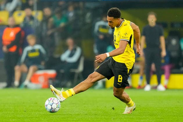 Felix Nmecha of Borussia Dortmund controls the ball during the 2026–2027 UEFA Champions League match between Borussia Dortmund and Villarreal at BVB Stadion Dortmund on September 8, 2026, in Dortmund, Germany. Photo by Alex Gottschalk, DeFodi Images