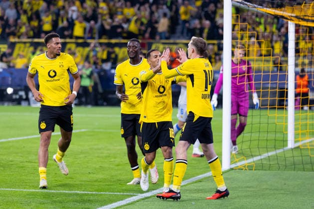 Dortmund, Germany, September 8, 2026, 2026–2027 UEFA Champions League, Group Stage Match 1: Borussia Dortmund vs. FC Villarreal. Pictured, right: Goal scorer Maximilian Beier (BVB) celebrates with his teammates after scoring the 1–0 goal; from left: Felix Nmecha (BVB), Serhou Guirassy (BVB), Ethan Nwaneri (BVB) at Signal Iduna Park, North Rhine-Westphalia Copyright: xFotostandx xZeisingx