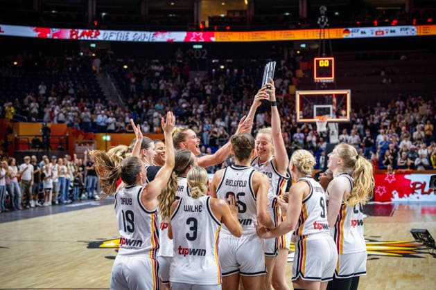 Basketball Berlin, September 8, 2026 FIBA Women s Basketball World Cup Germany 2026 Quarterfinal Qualifier Germany GER South Korea KOR CELEBRATION D Marie Gülich Germany, No. 21 Gulich