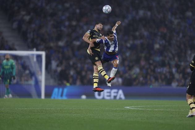 Ruben Dias of Manchester City and Gabri Veiga of FC Porto in action. Porto v Manchester City, UEFA Champions League, League Stage, Football, Estadio do Dragao, Porto, Portugal - 08 Sep 2026Porto Estadio do Dragao Portugal  Copyright: xMiguelxLemos Shutterstockx 17140155dm