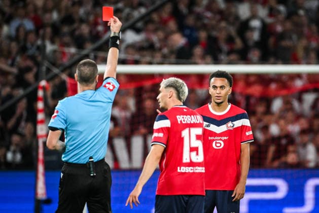 September 8, 2026, Villeneuve-D ascq, France, France: Ethan MBAPPE of Lille receives a red card during the UEFA Champions League, League Phase MD1 match between Lille OSC (LOSC) and Real Betis Balompie at Pierre Mauroy Stadium on October 23, 2025 in Villeneuve-d Ascq near Lille, France. Villeneuve-D ascq France - ZUMAm308 20260908_zsp_m308_022 Copyright: xMatthieuxMirvillex