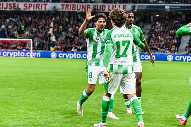 FOOTBALL : Lille OSC vs Real Betis Balompie - Ligue des Champions - Phase de Ligue - JournÃ e 1 - 08 09 2026 Joie des joueurs du Real Betis BalompiÃ apres le but de Troy Parrott (Real Betis BalompiÃ ) Villeneuve d AsqcFrance  Copyright: xBaptistexAutissierx