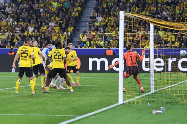 Soccer: UEFA Champions League Group Stage, Matchday 1—Borussia Dortmund vs. Villarreal on September 8, 2026, at Signal Iduna Park in Dortmund. Santiago Mourino of Villarreal scored the goal that tied the game at 1-1. xRx