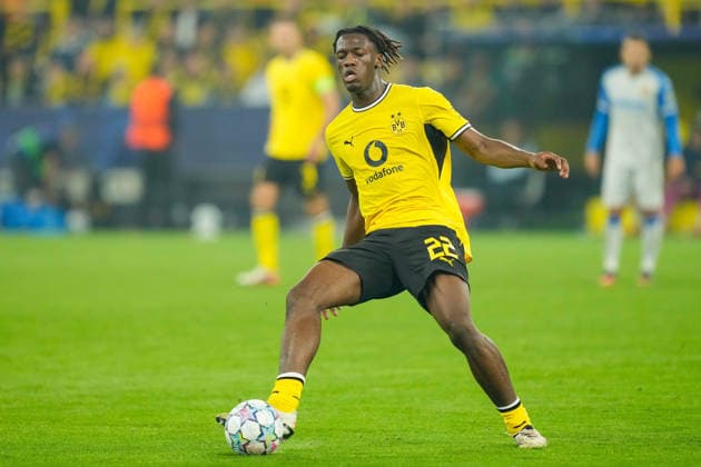 Joane Gadou of Borussia Dortmund controls the ball during the 2026–2027 UEFA Champions League match between Borussia Dortmund and Villarreal at BVB Stadion Dortmund on September 8, 2026, in Dortmund, Germany. Photo by Alex Gottschalk, DeFodi Images