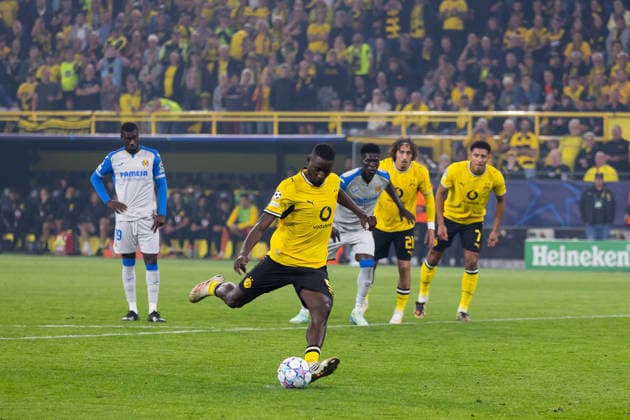 Dortmund, Germany, September 8, 2026; 2026–2027 UEFA Champions League Group Stage Match 1: Borussia Dortmund vs. FC Villarreal. Pictured: Goal scorer Serhou Guirassy. BVB scores the goal to make it 3–1 on a penalty kick. Signal Iduna Park, North Rhine-Westphalia Copyright: xFotostandx xZeisingx