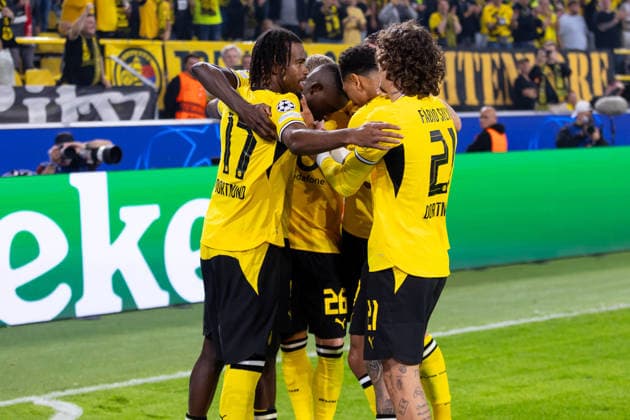 Dortmund, Germany, September 8, 2026 UEFA Champions League 2026–2027 Group Stage Match 1 Borussia Dortmund vs. FC Villarreal In the photo, second from left: Goal scorer Serhou Guirassy (BVB) celebrates his 3–1 goal with his teammates, from left: Carney Chukwuemeka (BVB), Jobe Bellingham (BVB), Fabio Silva (BVB), Signal Iduna Park, North Rhine-Westphalia Copyright: xFotostandx xZeisingx