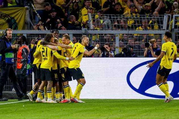 DORTMUND - Serhou Guirassy of Borussia Dortmund celebrates his team s second goal with his teammates during the UEFA Champions League match between Borussia Dortmund and Villarreal CF at Signal Iduna Park on 08 September 2026 in Dortmund, Germany. MARCEL TER BALS ANP UEFA Champions League 2026 27 xVIxANPxSportx xMarcelxterxBalsxIVx 567686839 originalFilename: 567686839.jpg