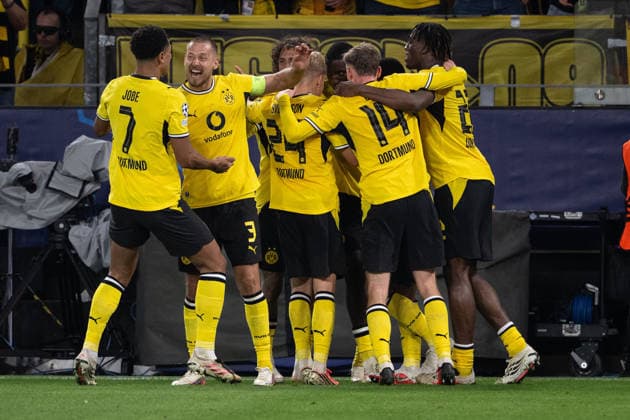 Goal celebration after Serhou Guirassy s goal to make it 2–1 for Borussia Dortmund, Borussia Dortmund vs. Villarreal CF, Soccer, Champions League, Group Stage, Matchday 1, September 8, 2026, Dortmund, North Rhine-Westphalia, Germany Copyright: xkolbert-press MarcxNiemeyerx