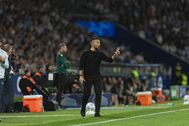 September 8, 2026, Porto, Porto, Portugal: PORTO, PORTUGAL - SEPTEMBER 08: Francesco Farioli of FC Porto in action during the UEFA Champions League 2026 27 League Phase MD1 match between FC Porto and Manchester City at Estadio do Dragao on September 08, 2026 in Porto, Portugal. Porto Portugal - ZUMAe141 20260908_zsp_e141_114 Copyright: xLuisxEirasx