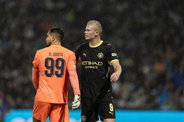 September 8, 2026, Porto, Porto, Portugal: PORTO, PORTUGAL - SEPTEMBER 08: Erling Haaland of Manchester City and Diogo Costa of FC Porto in action during the UEFA Champions League 2026 27 League Phase MD1 match between FC Porto and Manchester City at Estadio do Dragao on September 08, 2026 in Porto, Portugal. Porto Portugal - ZUMAe141 20260908_zsp_e141_123 Copyright: xLuisxEirasx