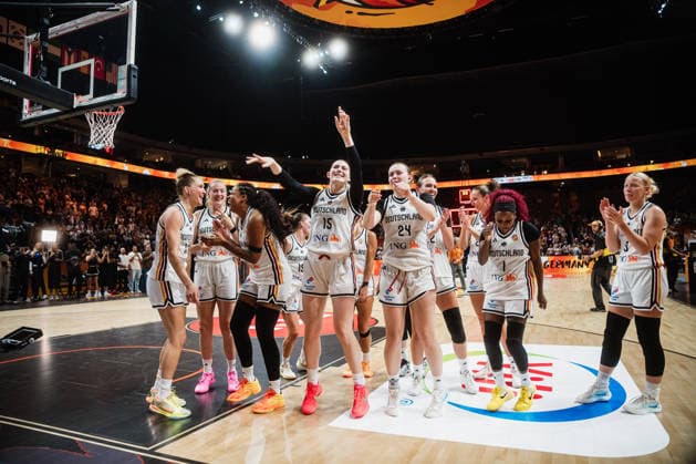 FIBA Women’s Basketball World Cup 2026: Germany vs. South Korea, September 8, 2026 Germany cheers, celebrates, cheers, CHEERS, Leonie Fiebich Germany, 13, Marie Gülich Germany, 21, Nyara Sabally Germany, 8, Luisa Geiselsoder Germany, 15, Lina Sontag (Germany), 24, Alexis Peterson (Germany), 1, Emma Eichmeyer (Germany), 9, Basketball, FIBA Women’s Basketball World Cup 2026, Final Phase, Qualifier for the quarterfinals: Germany vs. South Korea on September 8, 2026, at the Uber Arena, Berlin Copyright: xBEAUTIFULxSPORTS Tonhäuserx
