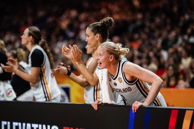 FIBA Women’s Basketball World Cup 2026: Germany vs. South Korea, September 8, 2026. Emma Eichmeyer of Germany, No. 9, cheers from the bench. Basketball, FIBA Women’s Basketball World Cup 2026, Final Round, Qualifier for the Quarterfinals: Germany vs. South Korea on September 8, 2026, at the Uber Arena, Berlin Copyright: xBEAUTIFULxSPORTS Tonhäuserx