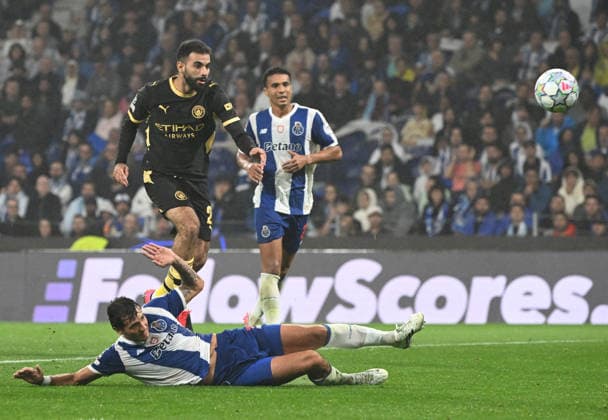 FC Porto v Manchester City - UEFA Champions League PORTO, PORTUGAL - SEPTEMBER 28: Rayan Ait-Nouri of Man City in action during the UEFA Champions League 2026 27 League Phase MD1 match between FC Porto and Manchester City at Estadio do Dragao on September 08, 2026 in Porto, Portugal. Alex Juarez Anadolu Porto Portugal. Editorial use only. Please get in touch for any other usage.  Copyright: x2026xAnadoluxAlexxJuarezx